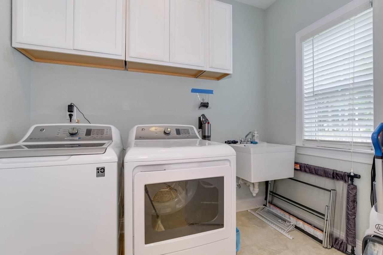 113 Bedford Pl #1 - Photo 5 of 11