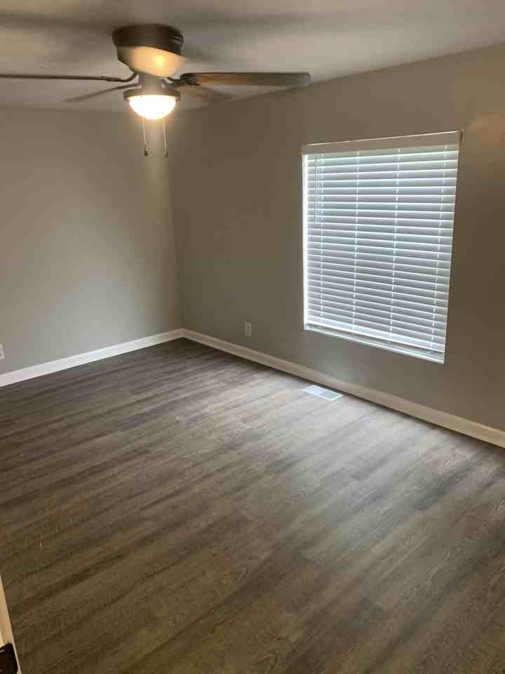 1423 Central Pointe Park - Photo 6 of 9