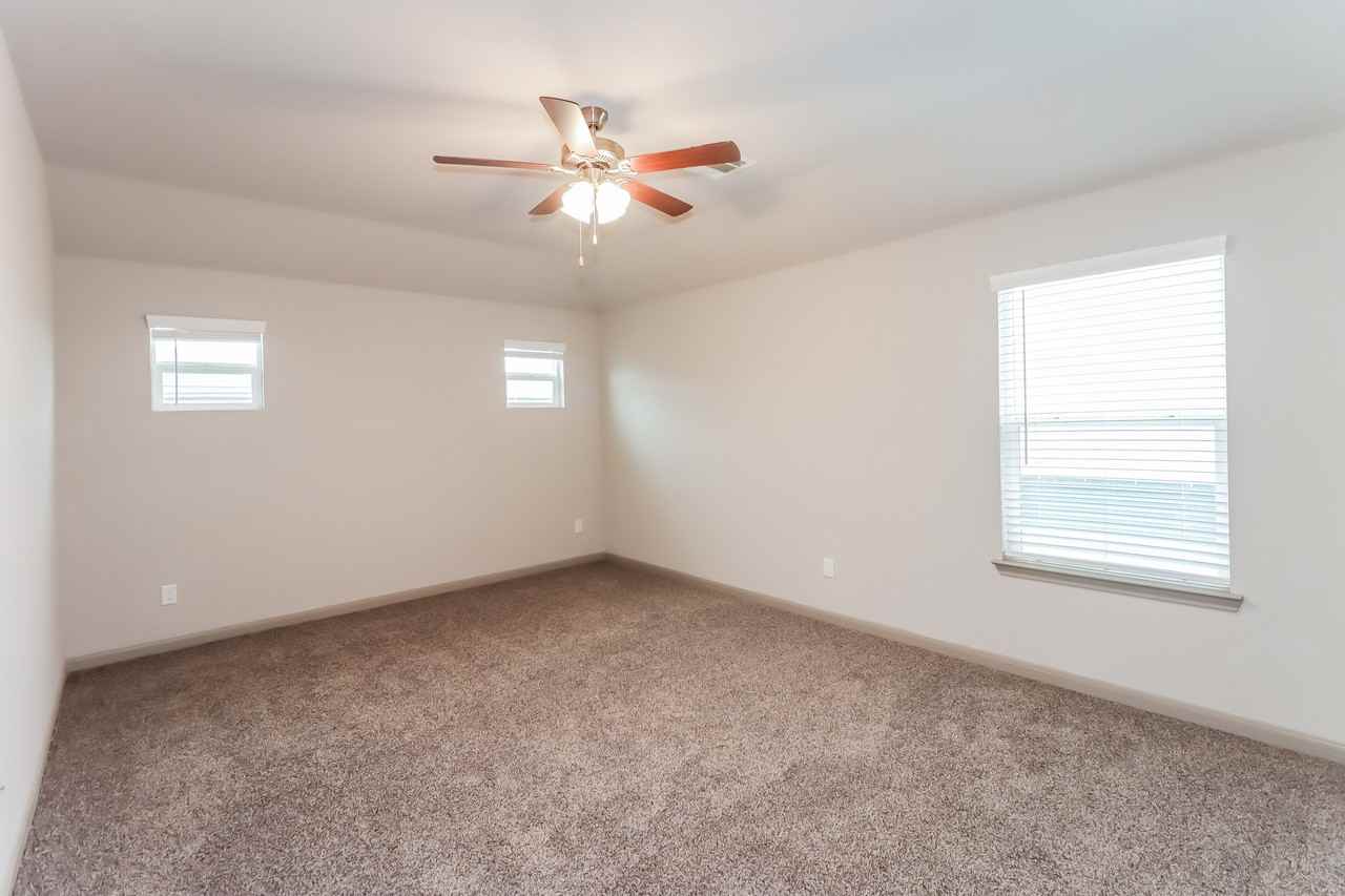 7915 Cypress Country Dr - Photo 7 of 22