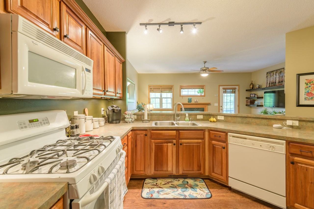 3731 Livingston Ave - Photo 3 of 32