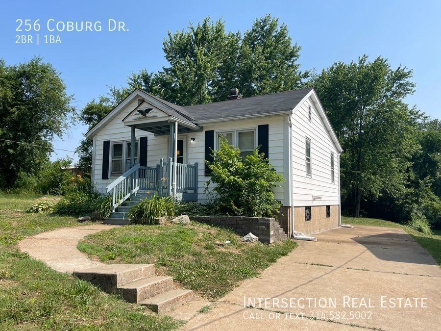 256 Coburg Dr - Photo 2 of 14