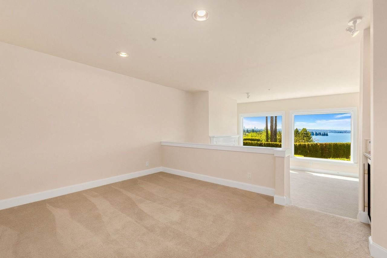 5402 Lake Washington Blvd Ne #B - Photo 2 of 15