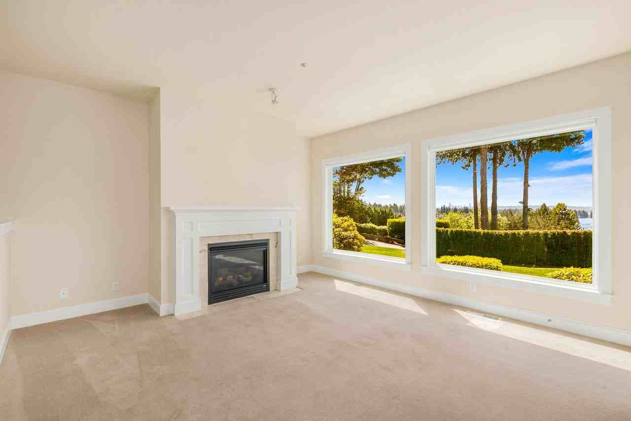 5402 Lake Washington Blvd Ne #B - Photo 3 of 15