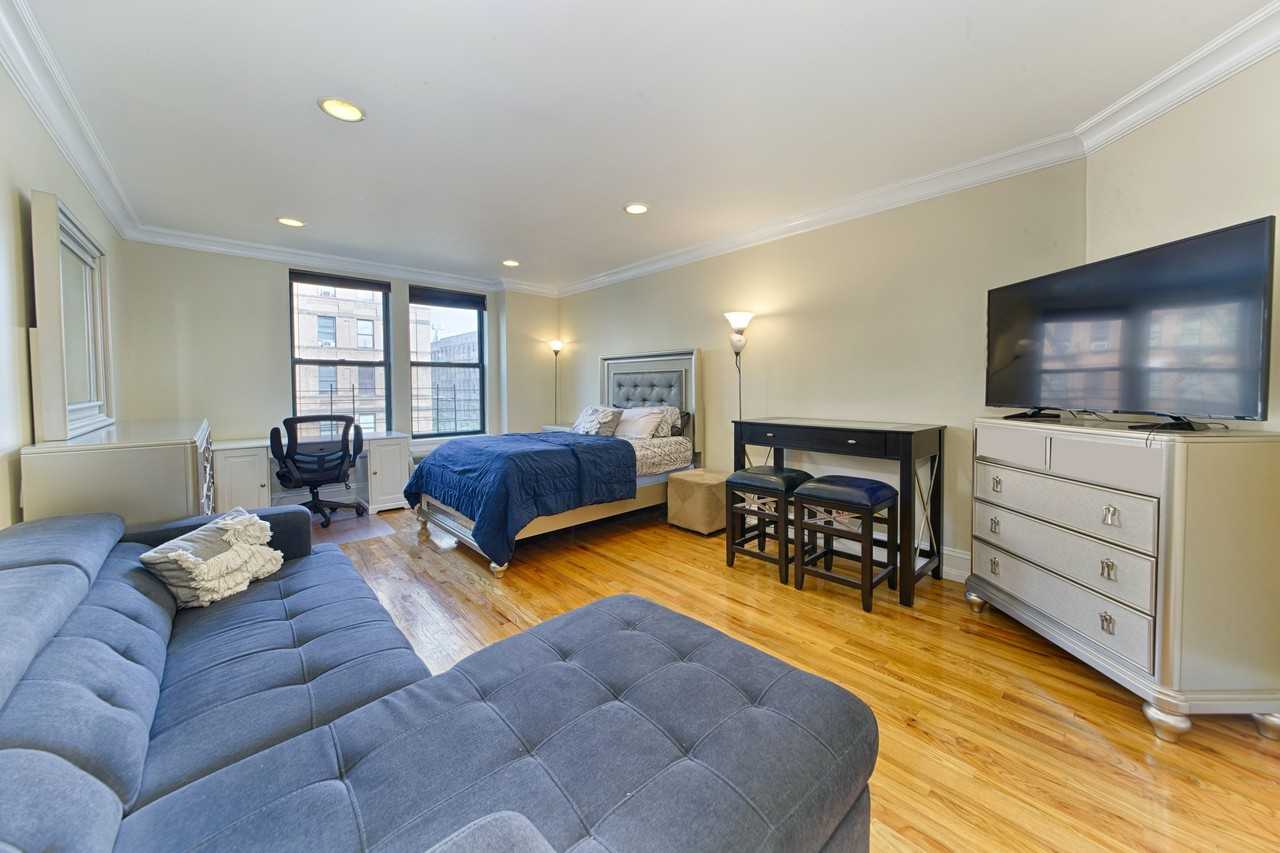 2098 Frederick Douglass Blvd #3K