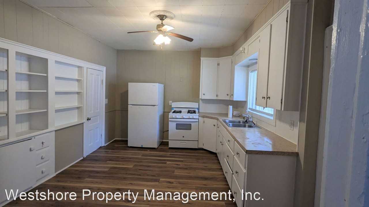 668 Amity Ave. - Photo 2 of 6