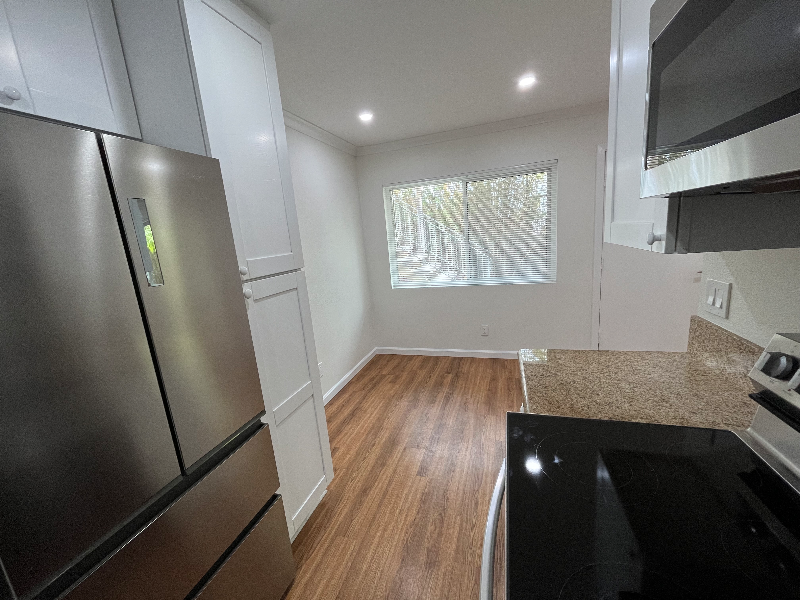 3911 Oregon St #5 - Photo 5 of 11