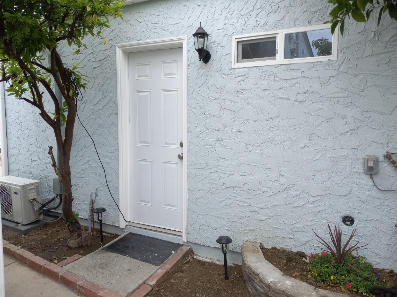 1310 Idlewood Rd - Photo 3 of 9