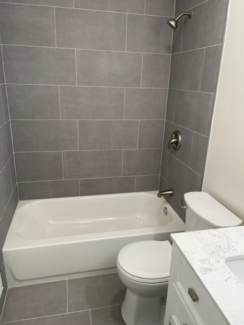 236 Wisconsin Ave #4 - Photo 3 of 6