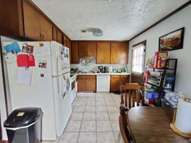 900 E Magnolia Ave - Photo 1 of 1