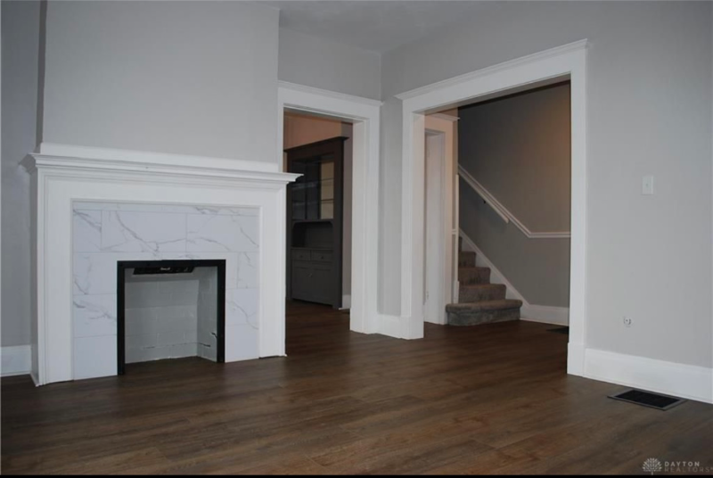 102 Salem Ave - Photo 3 of 16