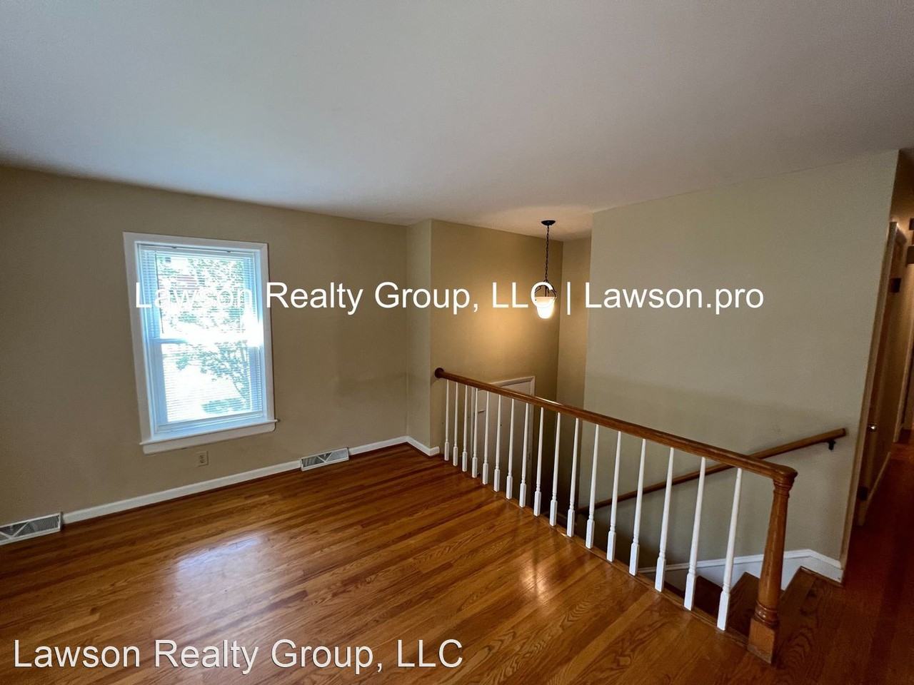 3526 Meadowlark Rd - Photo 3 of 50