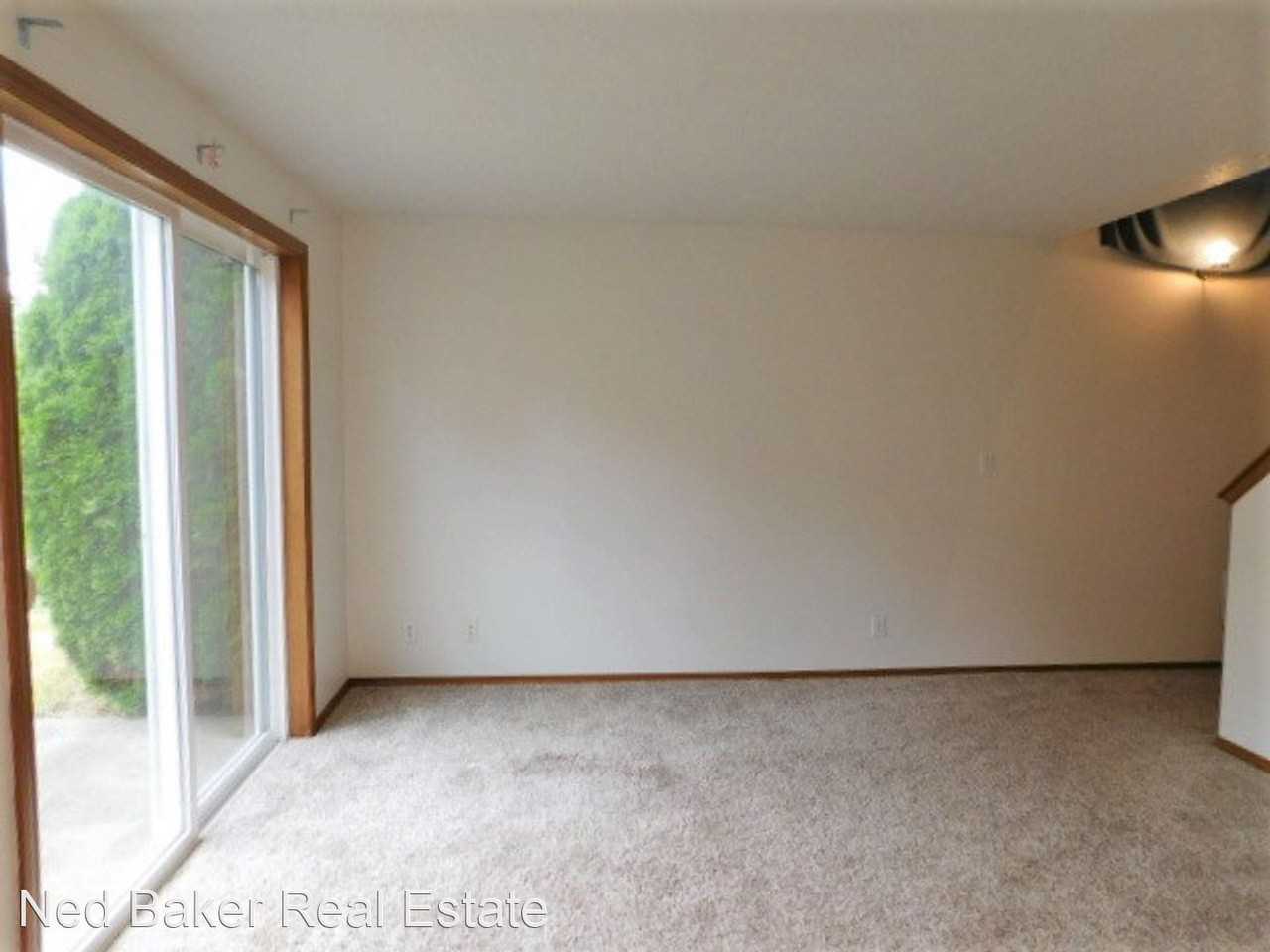 181 & 183 Delta Ct. N - Photo 2 of 23