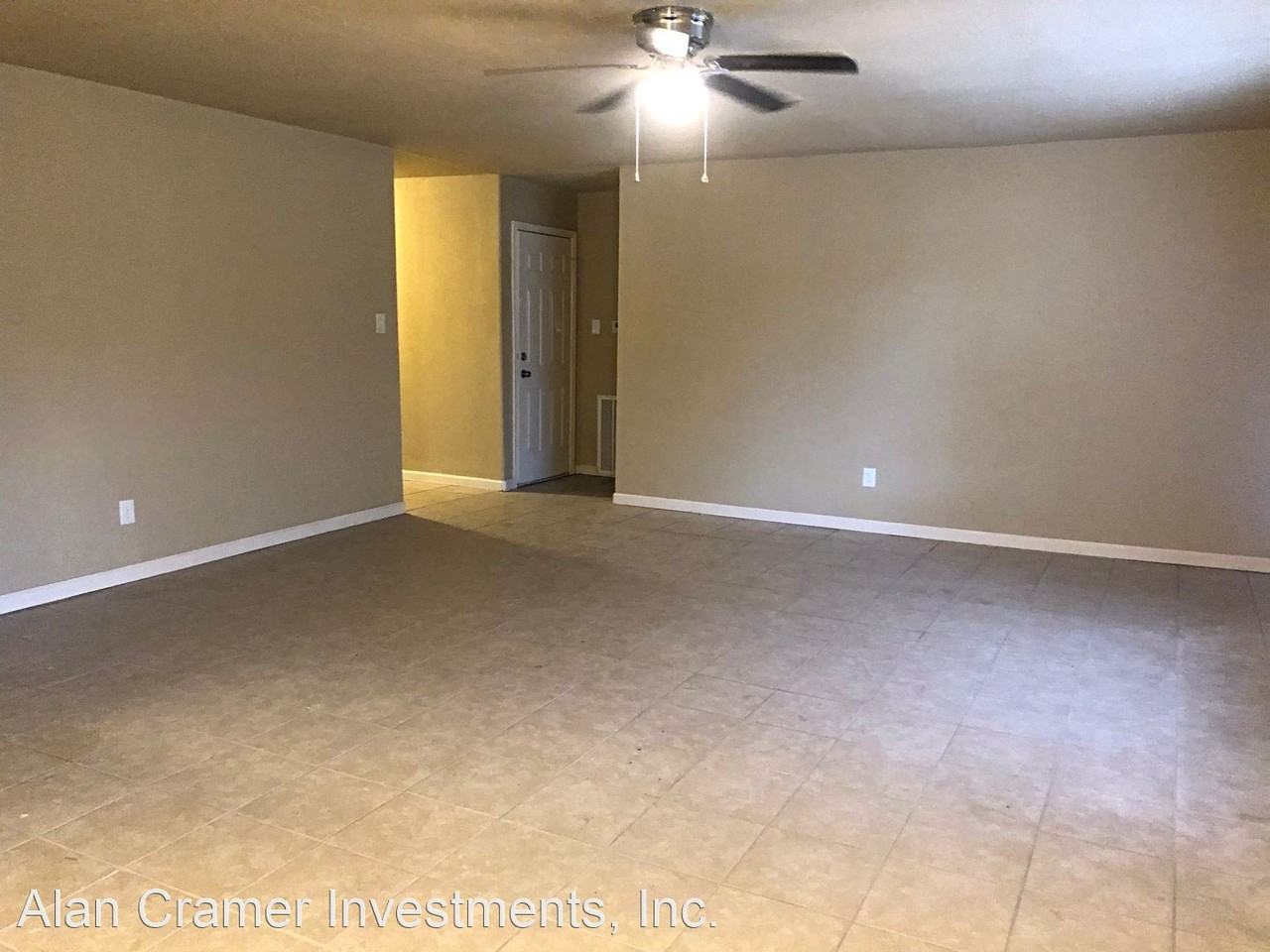 275 Greeves St - Photo 2 of 9