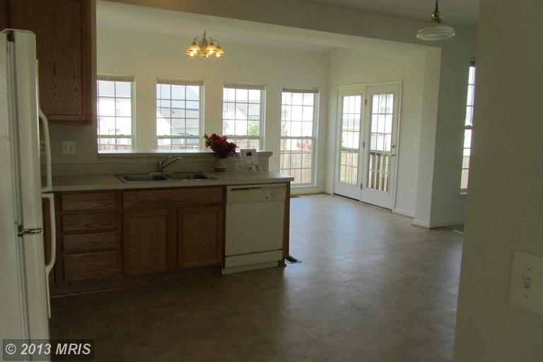 12214 Riverton Court - Photo 3 of 15