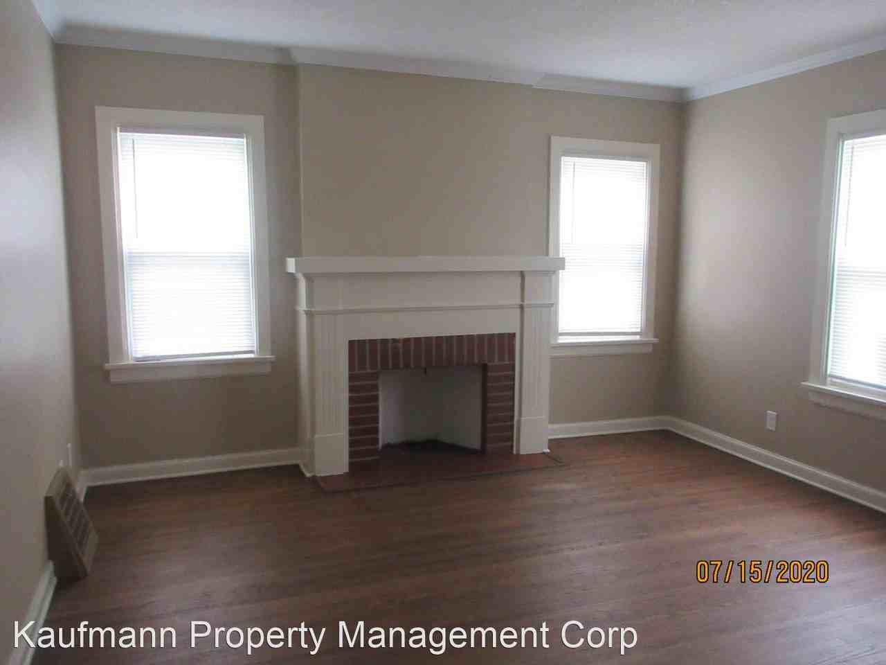 225 W Darrow Ave - Photo 2 of 12