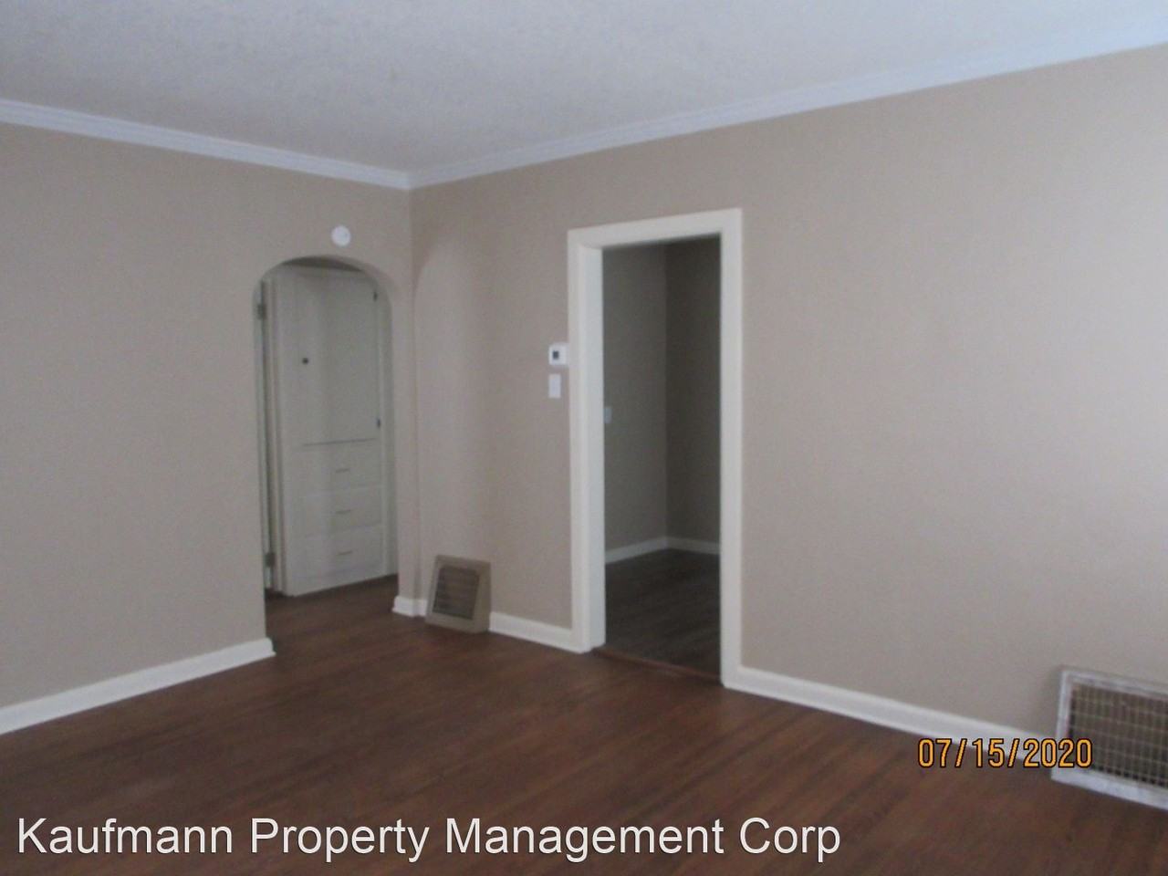 225 W Darrow Ave - Photo 3 of 12