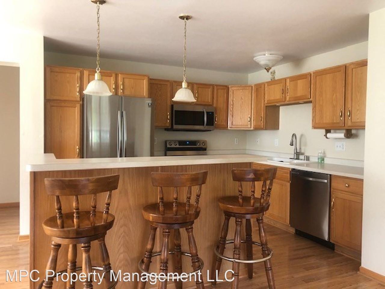 609 Park Dr - Photo 3 of 22