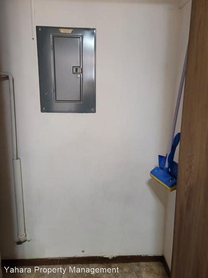 East Slifer Street - Photo 2 of 9