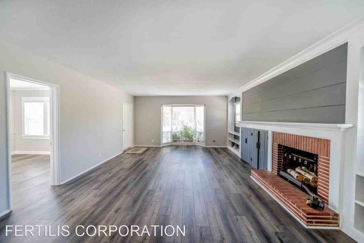 13204 Banyan St - Photo 3 of 46