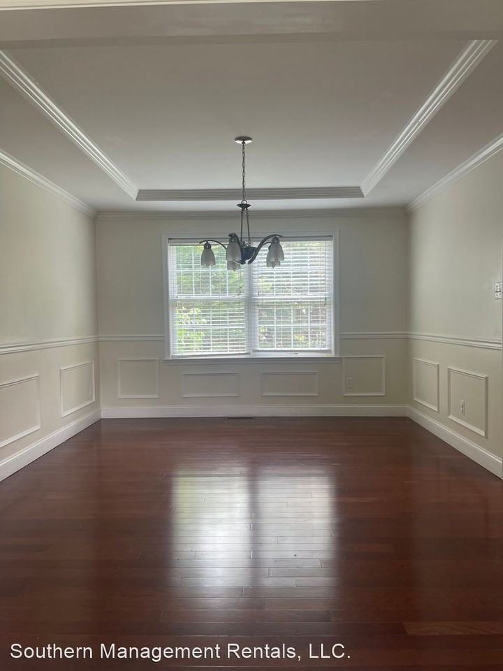 2615 Farmstead Way - Photo 3 of 21