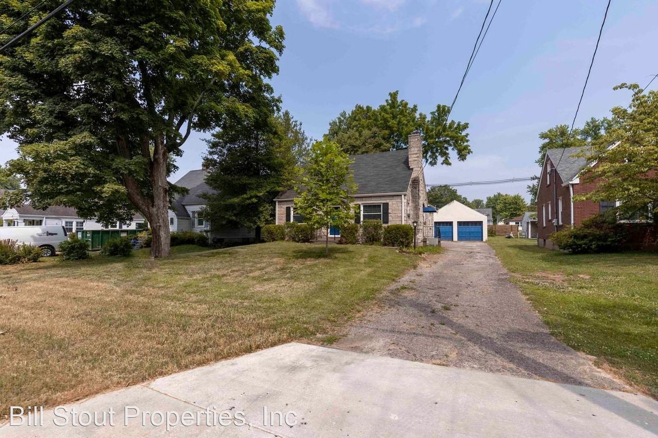2343 Hawthorne Ave - Photo 3 of 37