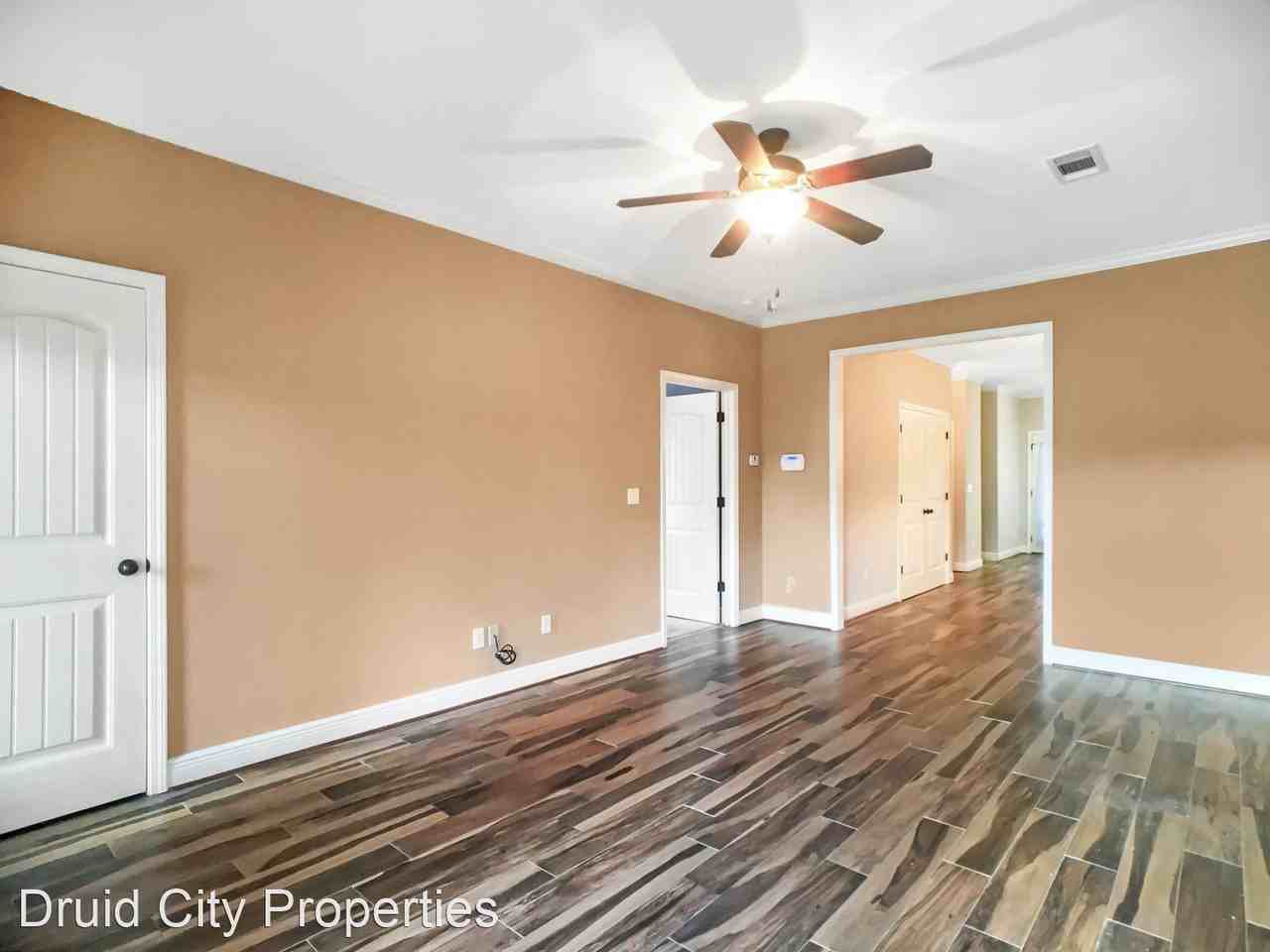 6731 Covington Villas Ln - Photo 3 of 19