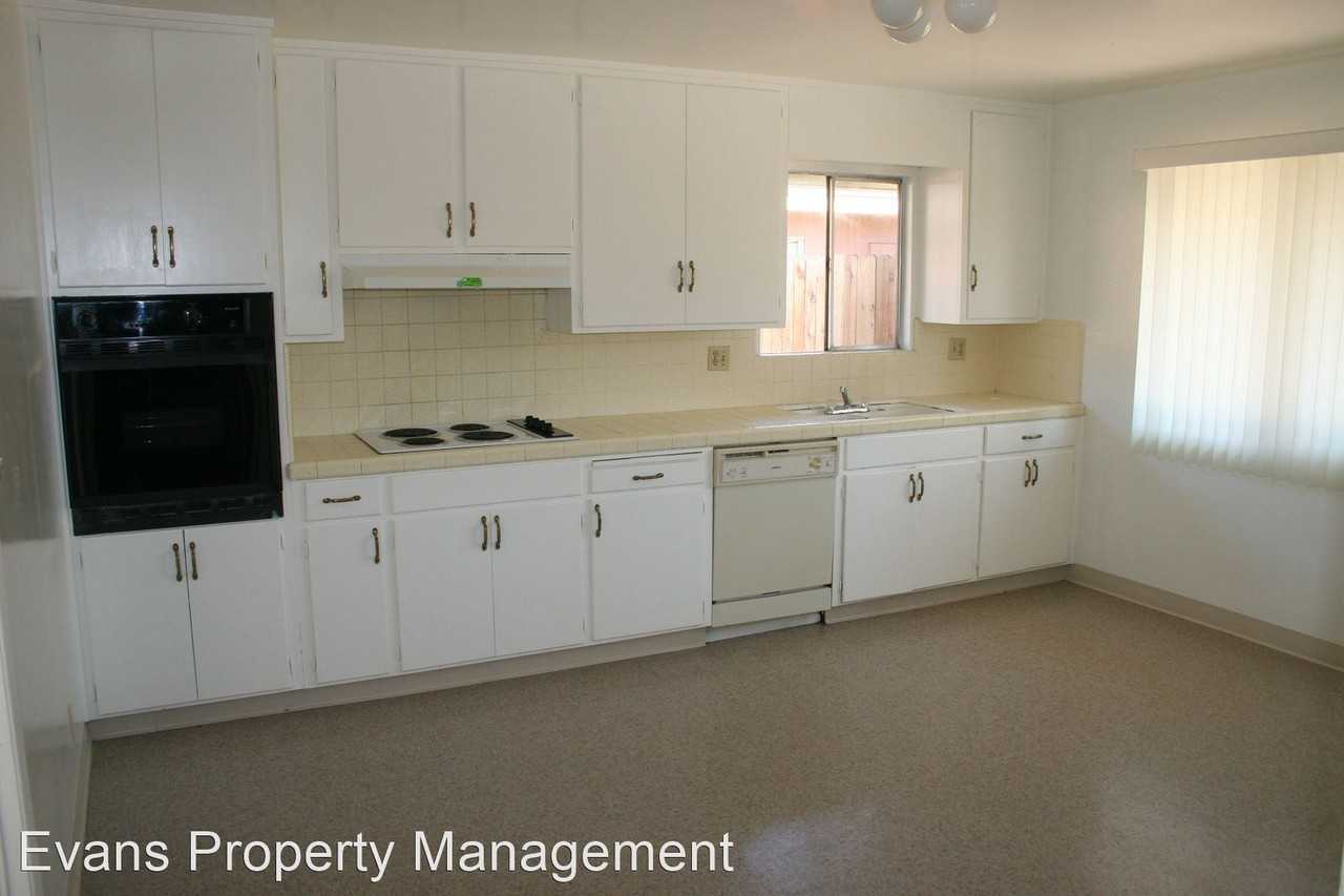 608/612 N Blackstone Apartments in Tulare, CA 93274 Zumper