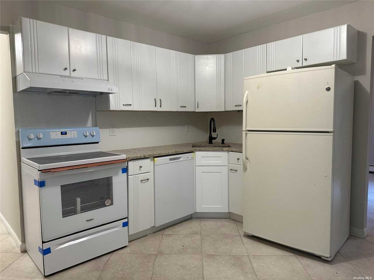 225 Mark Tree Rd - Photo 3 of 15