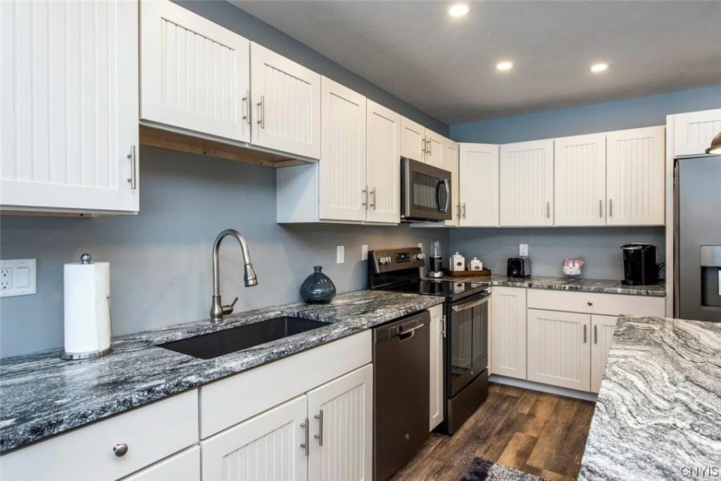 101 Sand Piper Road - Photo 2 of 31