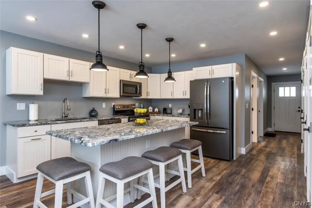 101 Sand Piper Road - Photo 3 of 31