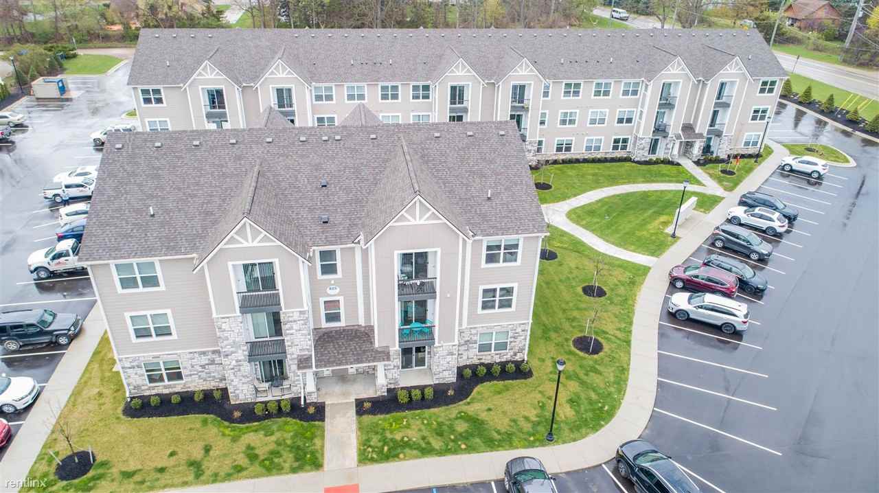 Westlake Place (825-845) - Photo 3 of 7