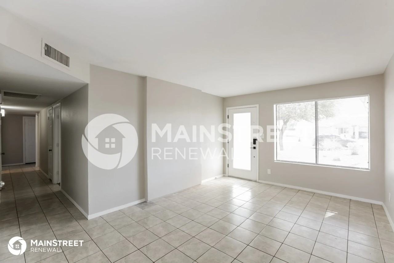 3906 S Wilson St - Photo 3 of 15