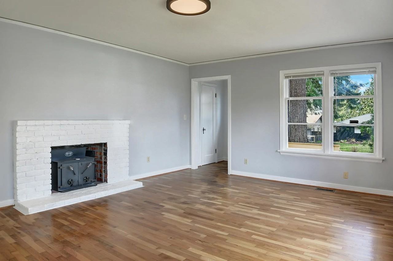 19330 20th Ave Nw - Photo 2 of 18