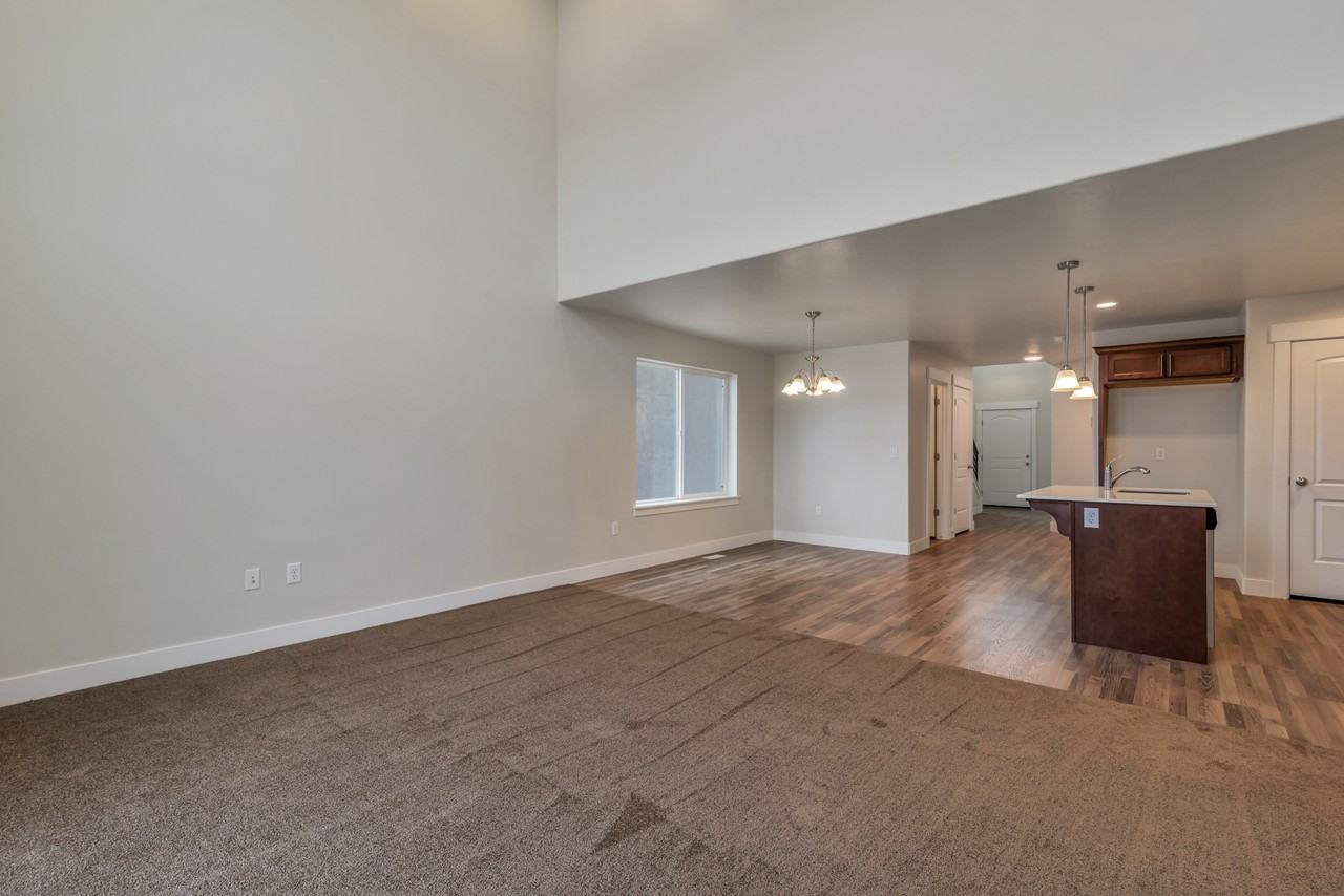 108 N Morning View Dr #1 - Photo 4 of 28