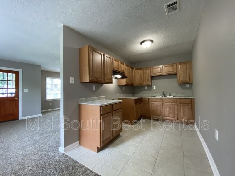 2204 Labelle St - Photo 3 of 8