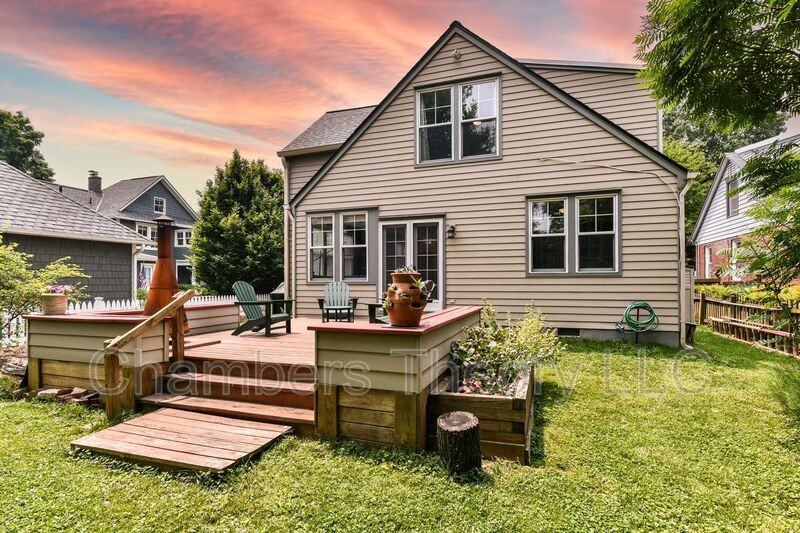 904 Park Ave - Photo 2 of 50