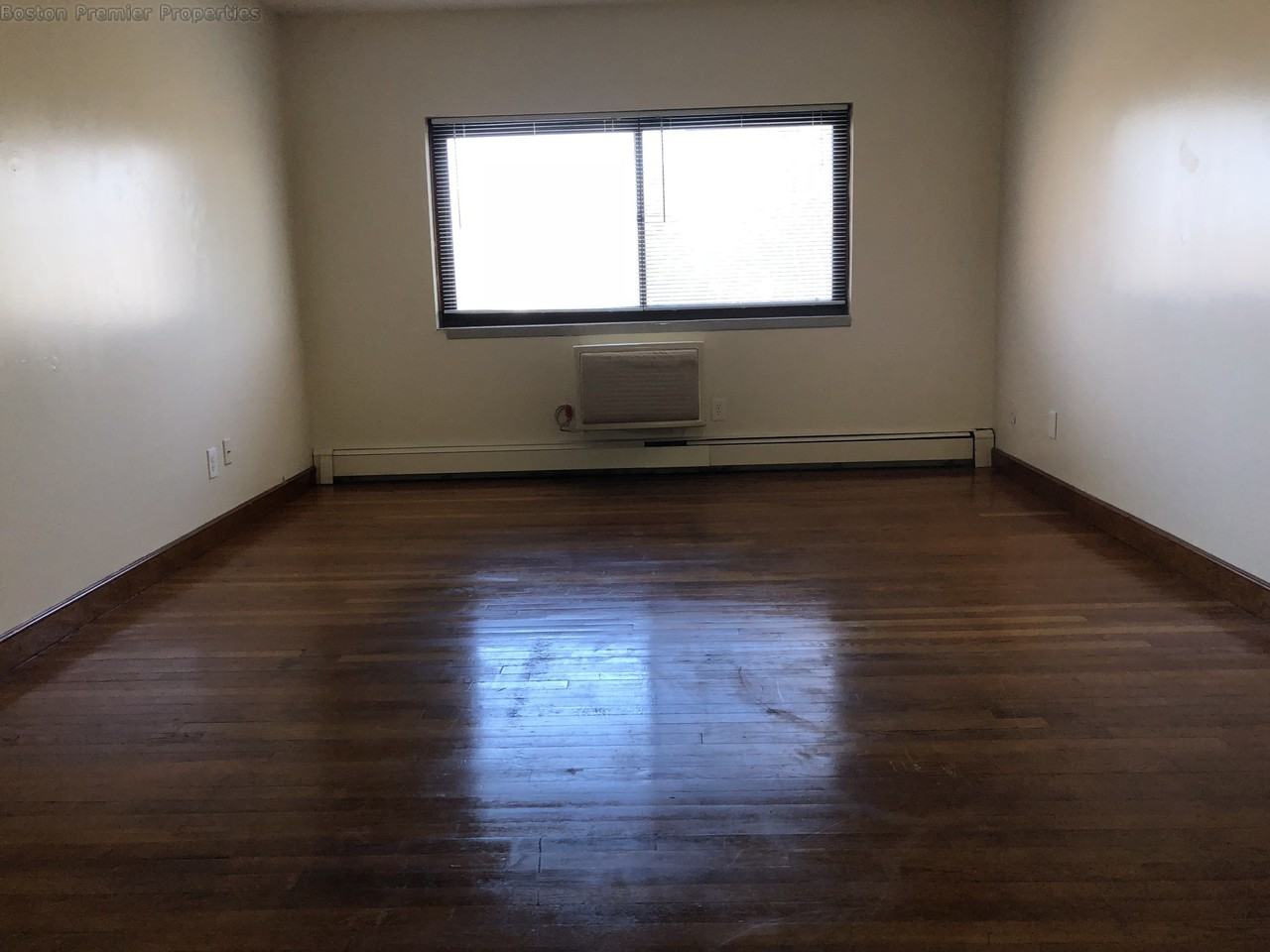 Marlboro St #1F - Photo 2 of 4
