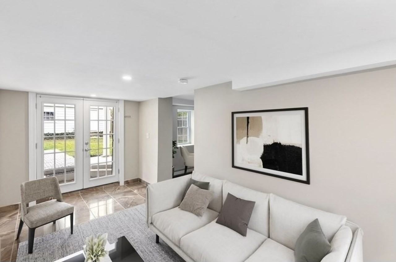 36 Brooks Pl #B - Photo 2 of 4