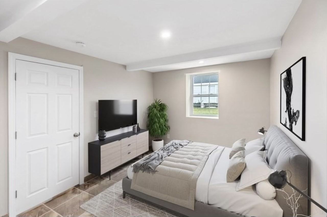 36 Brooks Pl #B - Photo 3 of 4