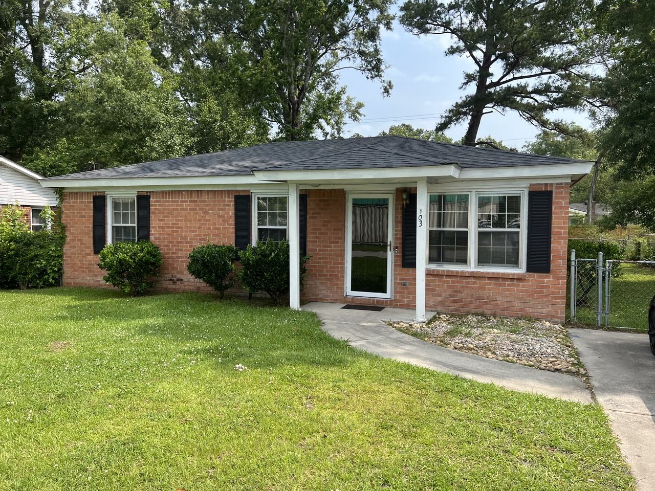 103 Dorchester Manor Blvd