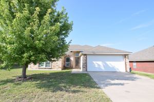 featured image of 3411 Lauren St