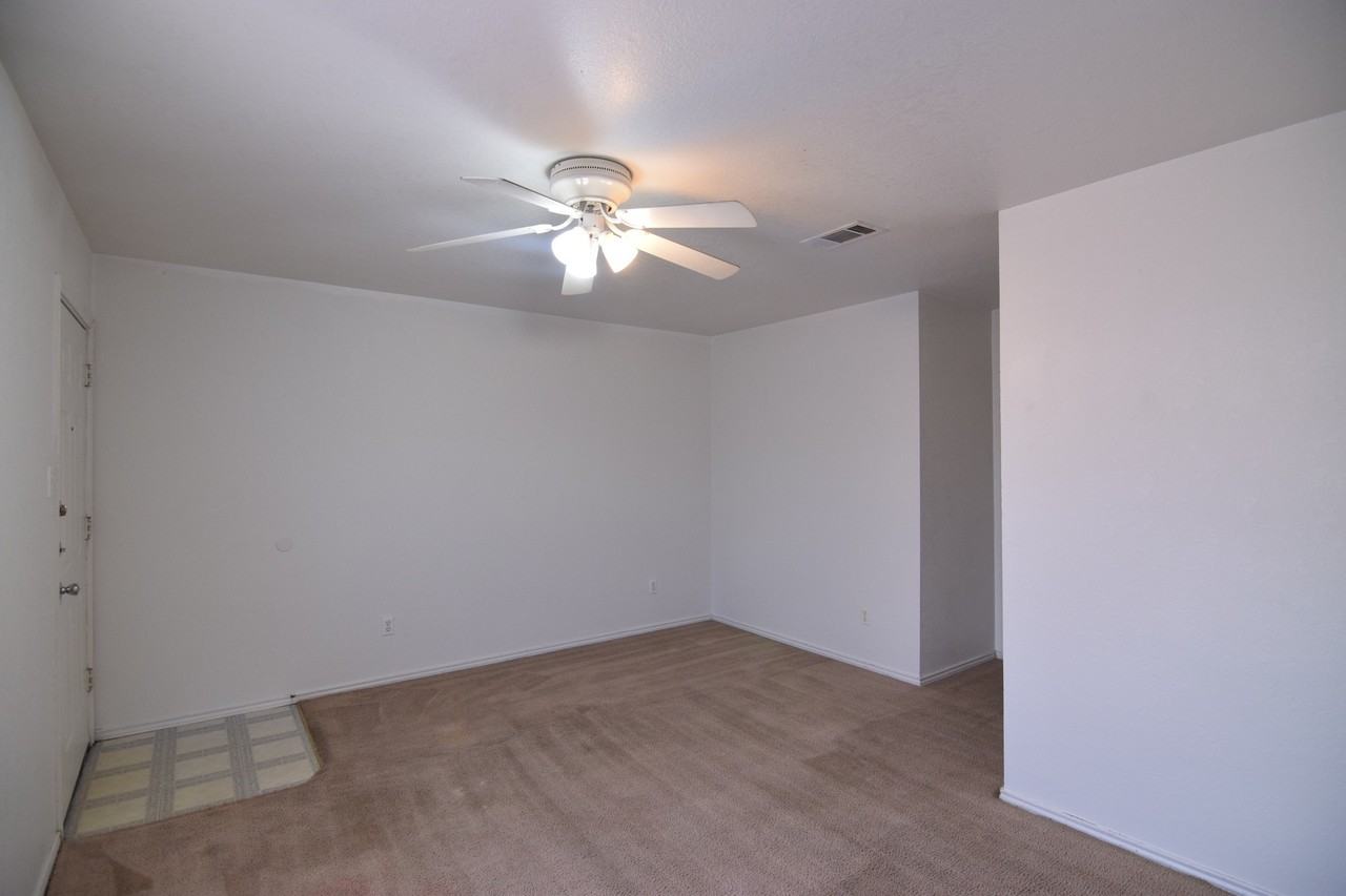 1112 Horizon Dr - Photo 7 of 11