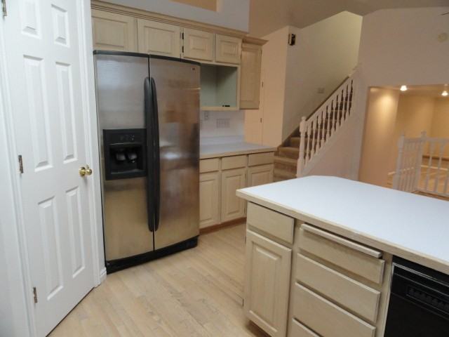 970 Canterbury Dr - Photo 6 of 21
