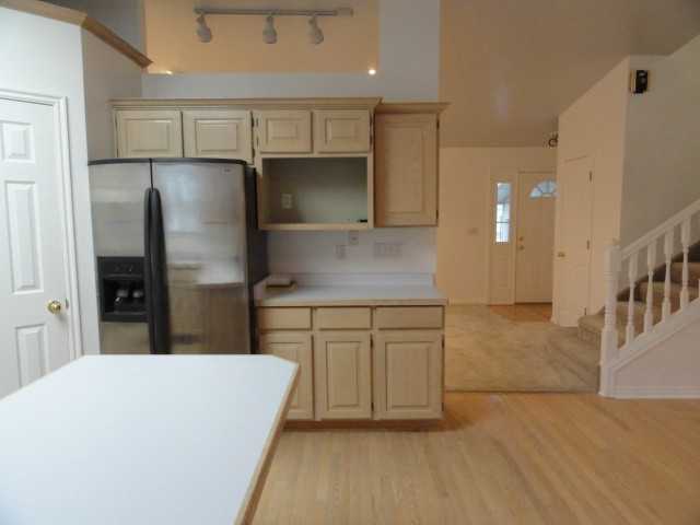 970 Canterbury Dr - Photo 7 of 21