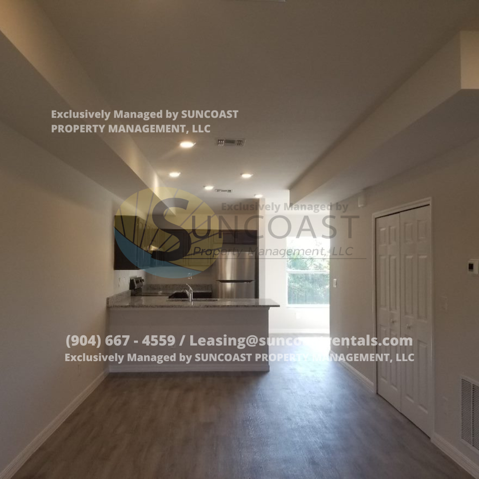 27066 Adams St - Photo 3 of 8