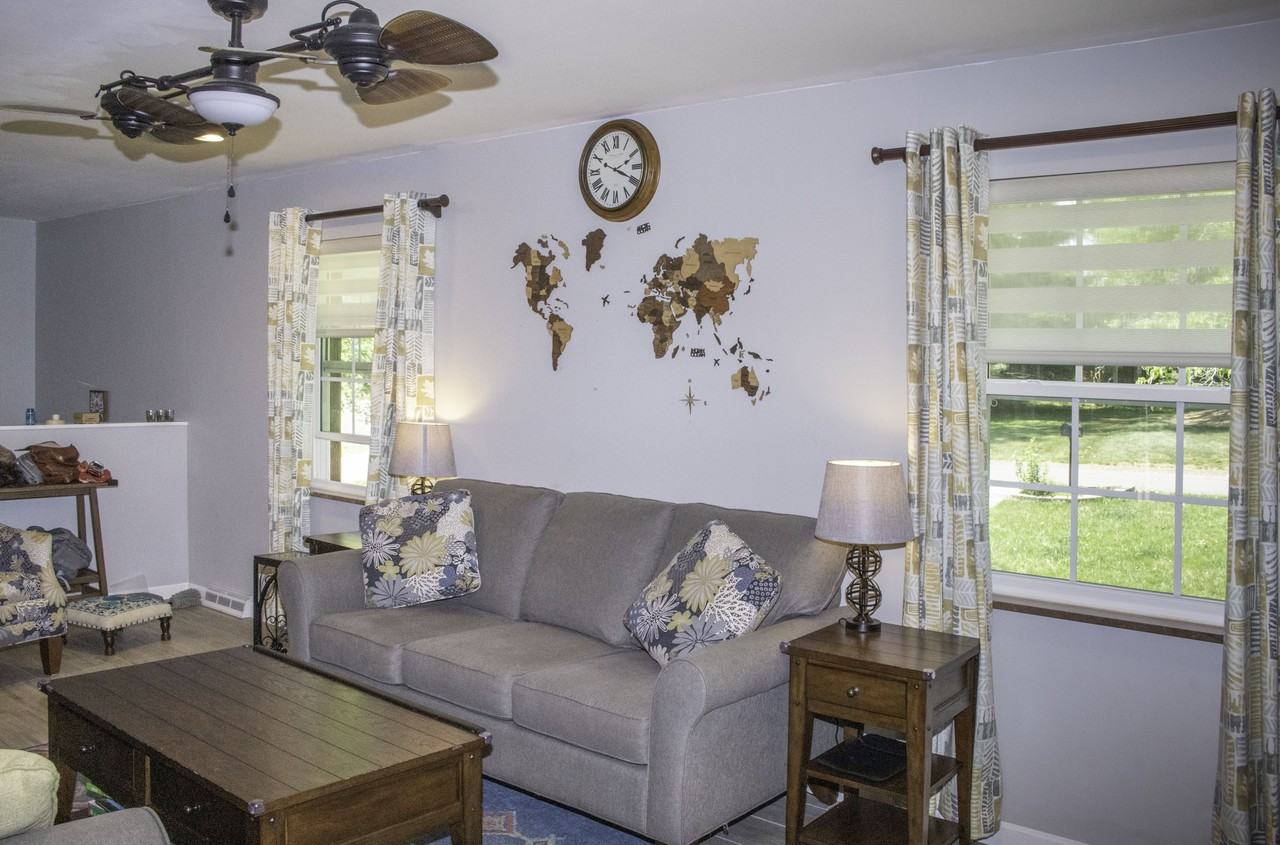 8204 Corteland Dr - Photo 2 of 13
