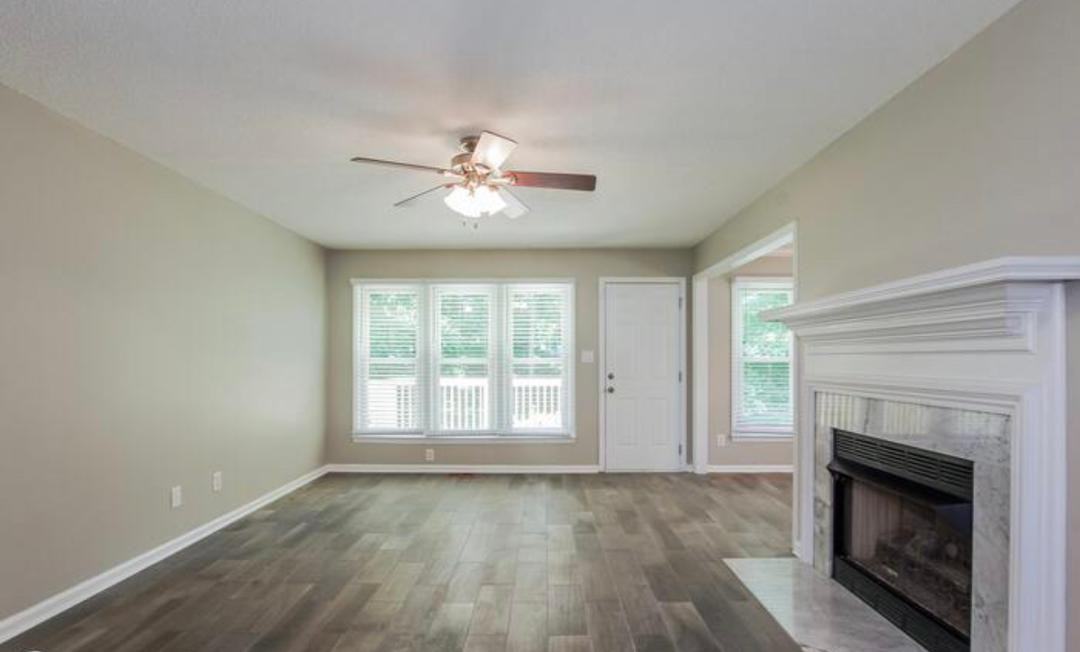 212 Bowling Farm Ct #NA - Photo 2 of 12