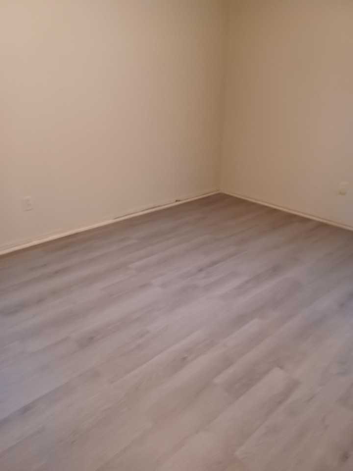 2713 Sw 65th St #1 - Photo 5 of 9