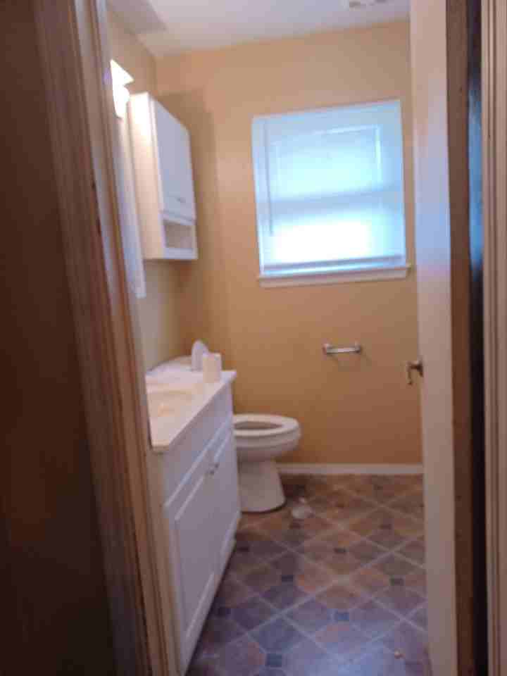 2713 Sw 65th St #1 - Photo 7 of 9