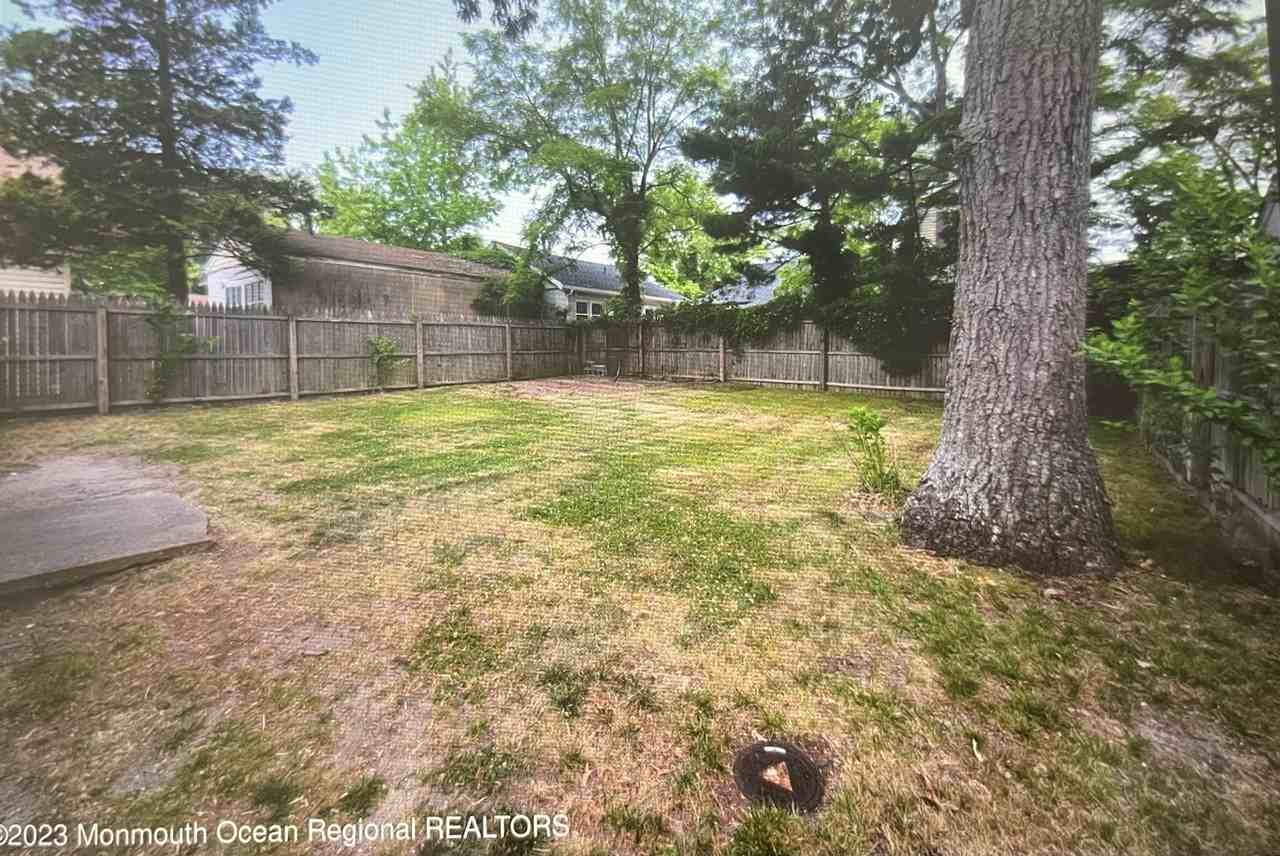 221 East Lakewood Avenue - Photo 2 of 10